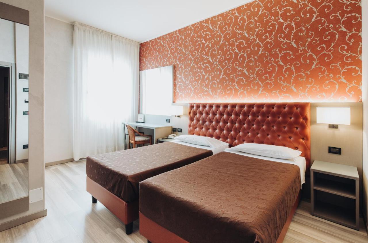 Hotel Alan Anzola dell'Emilia Extérieur photo