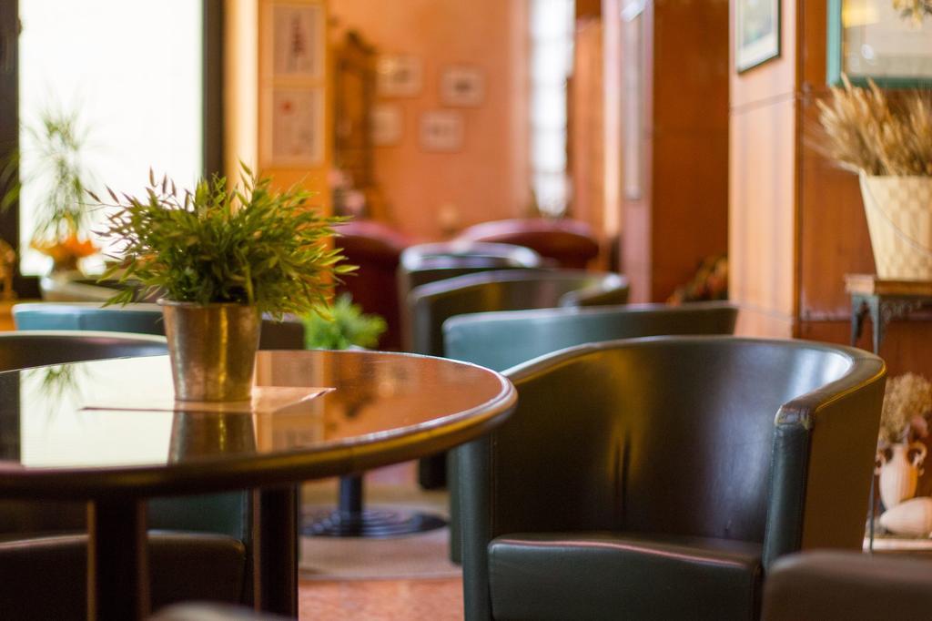Hotel Alan Anzola dell'Emilia Extérieur photo