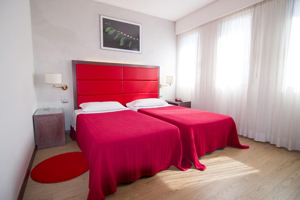 Hotel Alan Anzola dell'Emilia Extérieur photo
