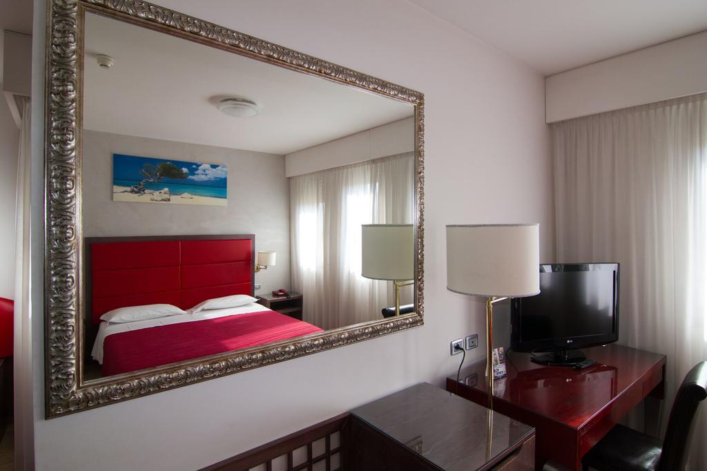 Hotel Alan Anzola dell'Emilia Extérieur photo